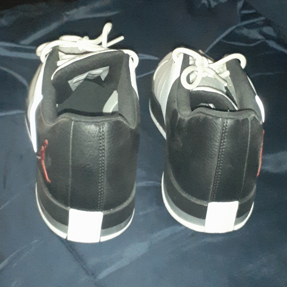 Brand New Jordan Boys Shoes Size 7 - Picture 6 of 9